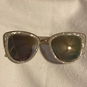 Quay My Girl White Pearl Sunglasses